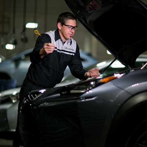 Lexus Technicians at LexusDemo1 Derwood MD